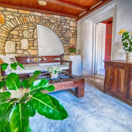 Aqualis Villa Mykonos Town